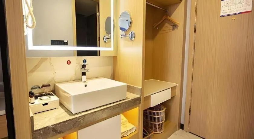 ***  Vx Kaifeng Jinming Avenue Songcheng Road Hotel China